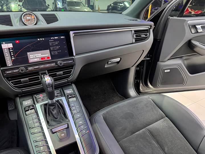 Фото 9 - Porsche Macan