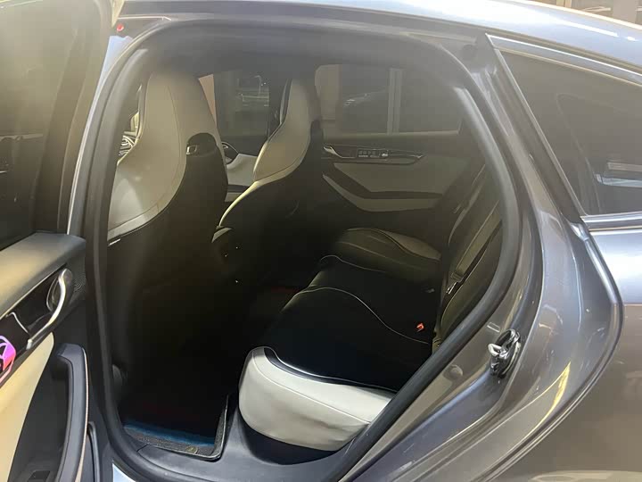 Фото 7 - BYD Qin Plus