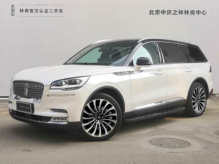 Фото 1 - Lincoln Aviator