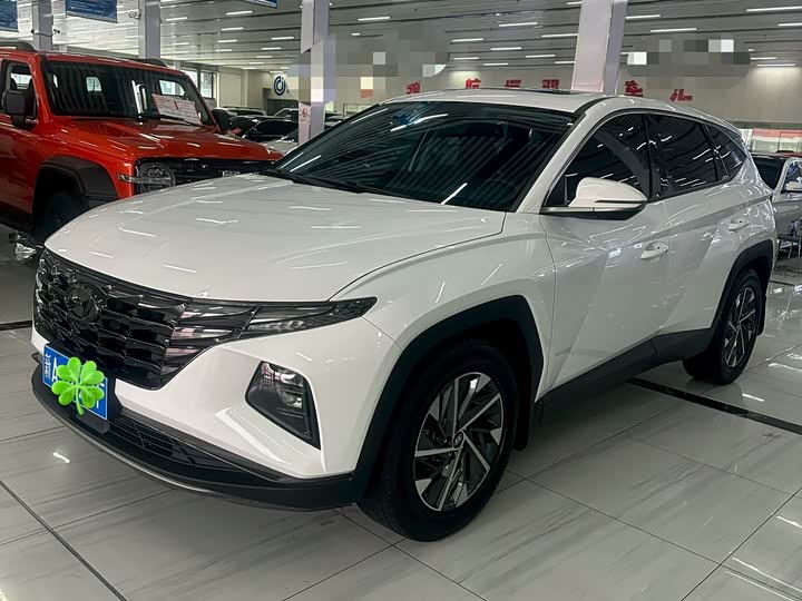 Фото 3 - Hyundai Tucson L