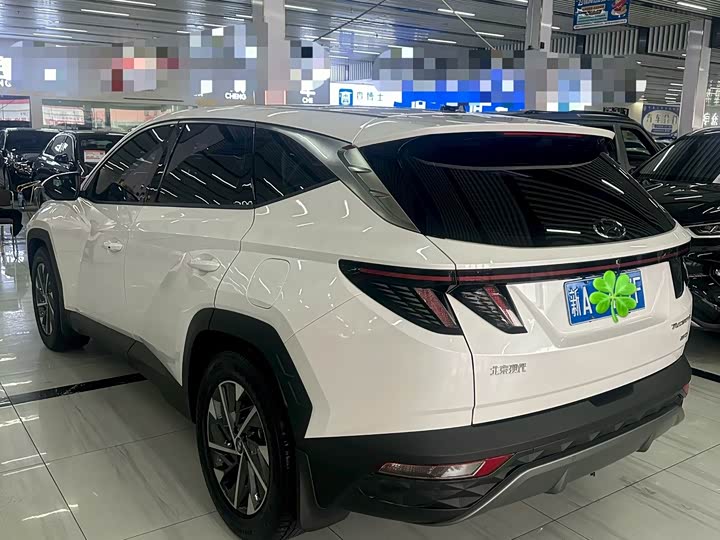 Фото 6 - Hyundai Tucson L