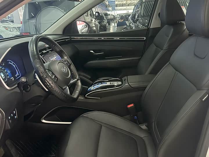 Фото 7 - Hyundai Tucson L