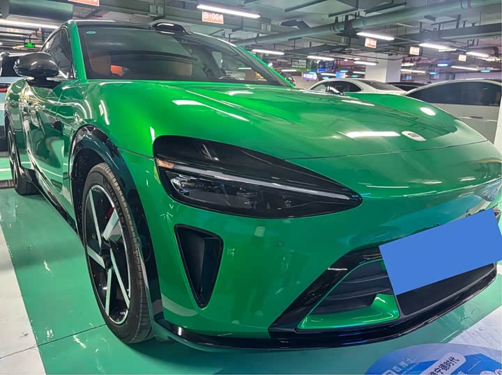 Фото 1 - Xiaomi YU7