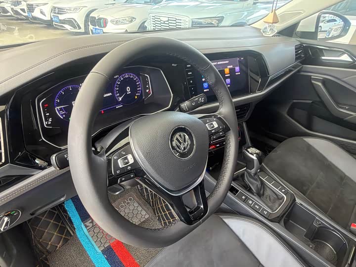 Фото 8 - Volkswagen Sagitar L