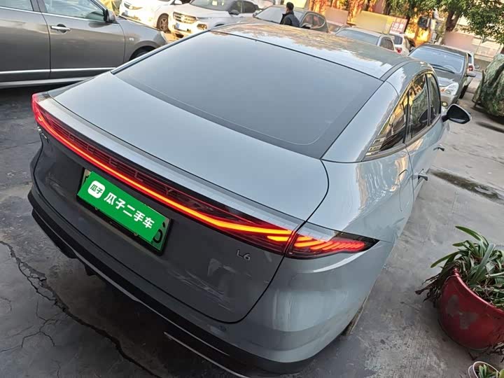 Фото 7 - Geely Galaxy L6