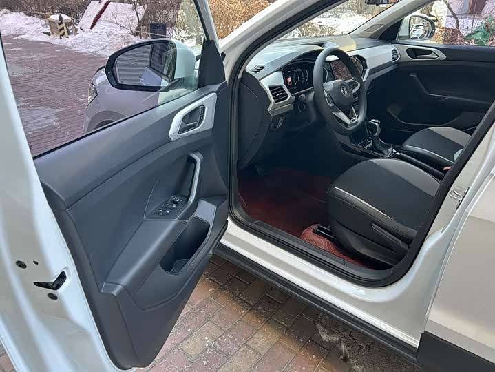 Фото 8 - Volkswagen Tacqua