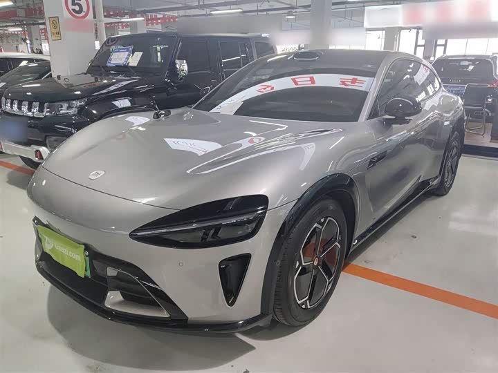 Фото 1 - Xiaomi YU7