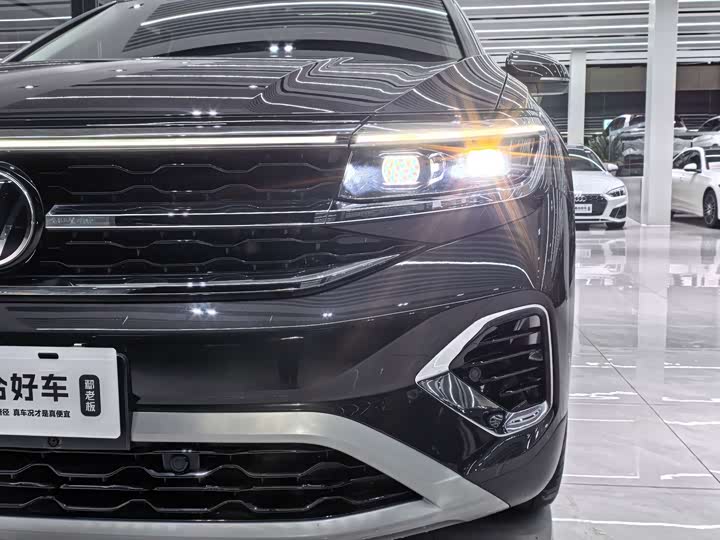 Фото 4 - Volkswagen Talagon