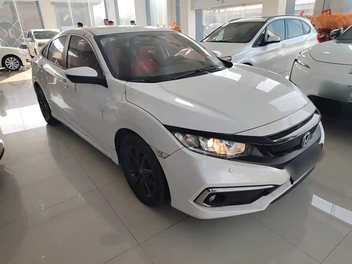 Фото 4 - Honda Civic