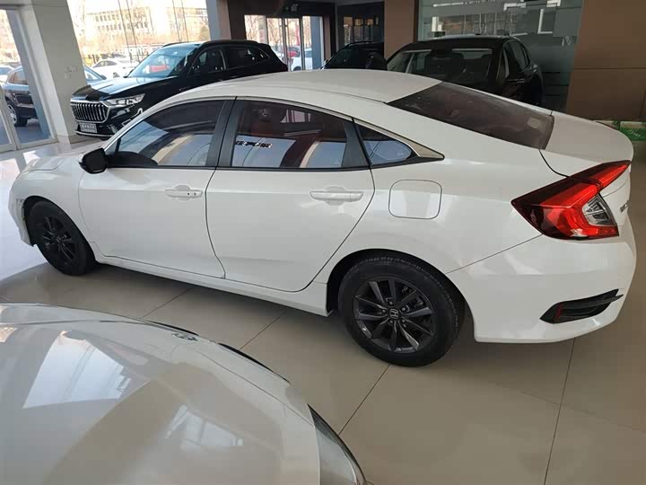 Фото 5 - Honda Civic