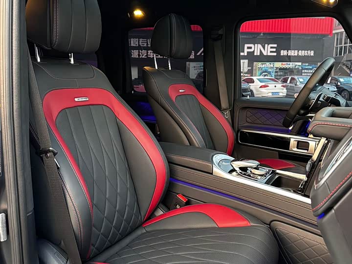 Фото 8 - Mercedes-Benz G-Class AMG