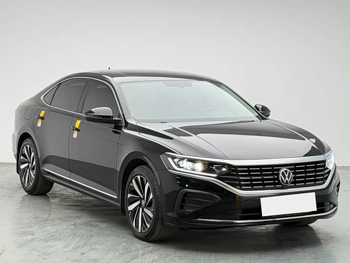 Фото 3 - Volkswagen Passat