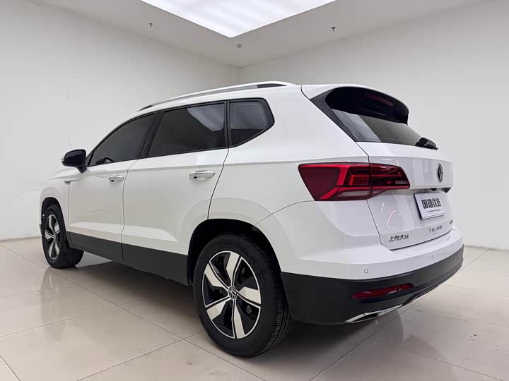 Фото 4 - Volkswagen Tharu