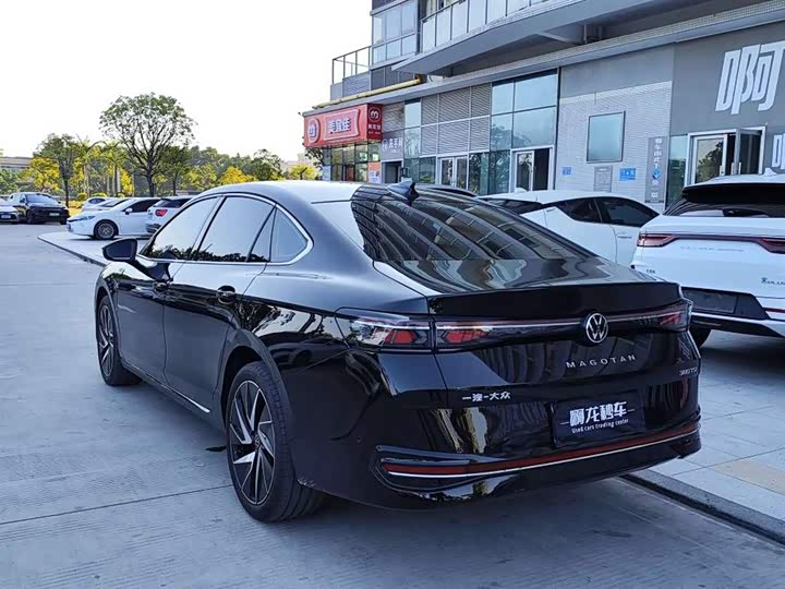 Фото 4 - Volkswagen Magotan