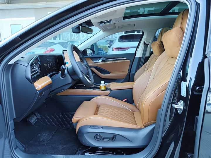 Фото 7 - Volkswagen Magotan