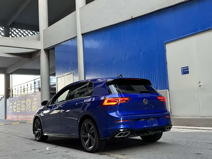 Фото 7 - Volkswagen Golf