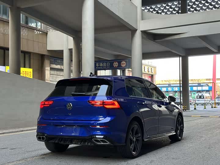 Фото 9 - Volkswagen Golf