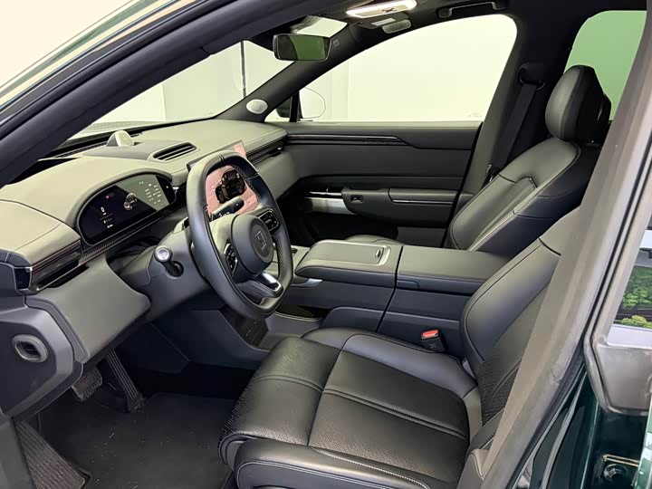 Фото 8 - Zeekr 7X