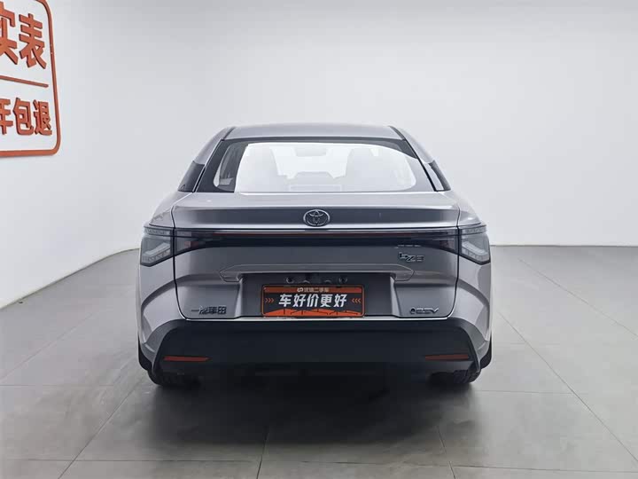 Фото 4 - Toyota bZ3