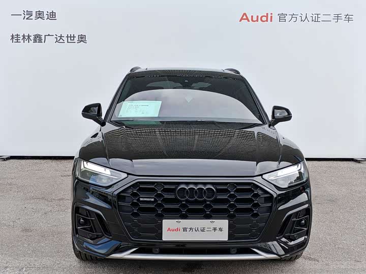 Фото 2 - Audi Q5L