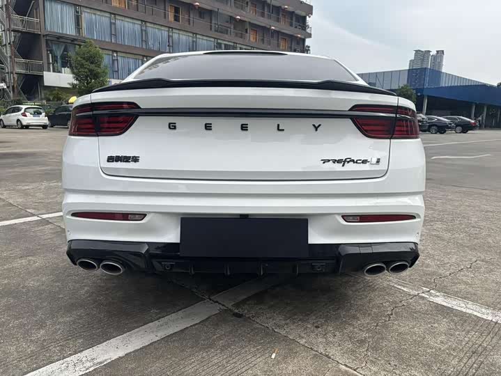 Фото 5 - Geely Preface