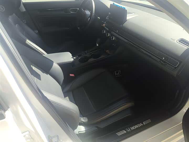 Фото 2 - Honda Integra