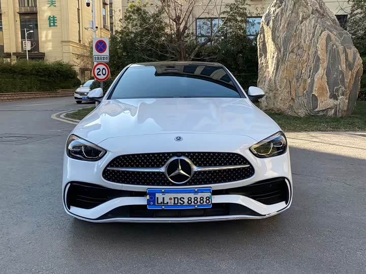 Фото 1 - Mercedes-Benz C-Class