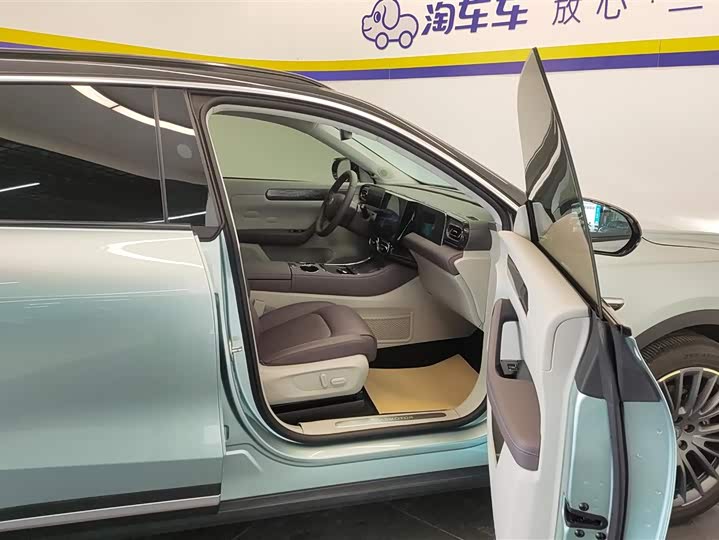 Фото 8 - Leapmotor C11