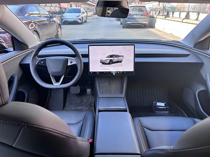 Фото 5 - Tesla Model 3