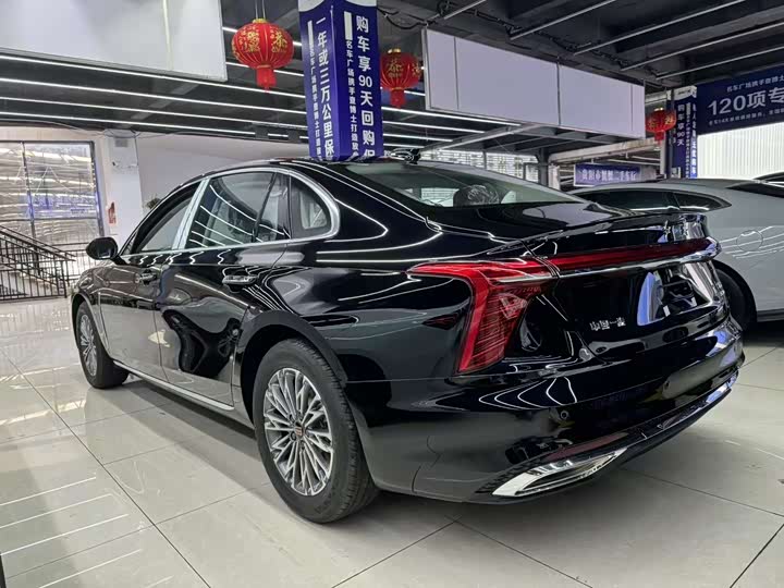 Фото 9 - Hongqi H5