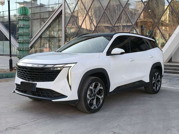 Фото 1 - Geely Atlas L