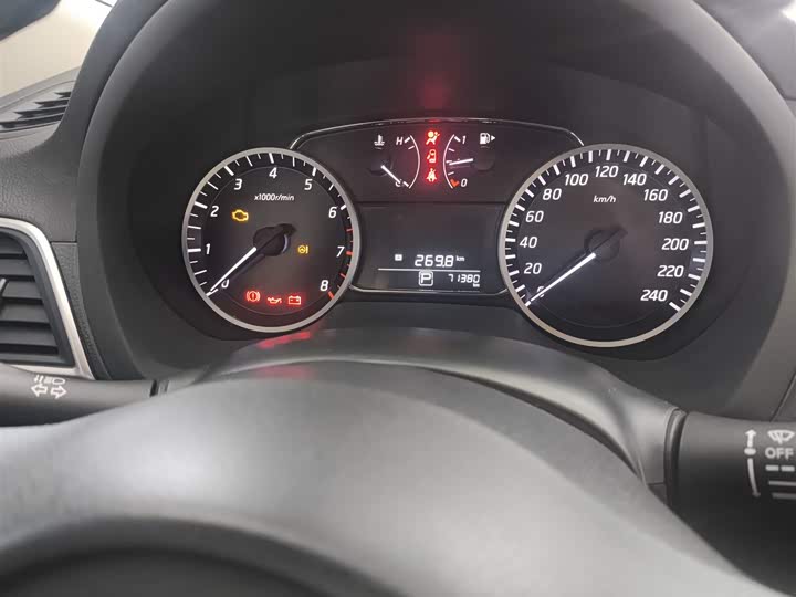 Фото 4 - Nissan Sylphy