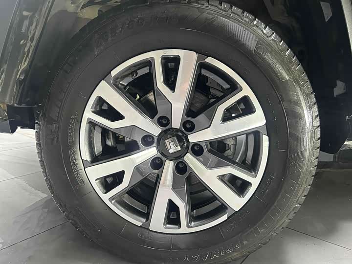 Фото 4 - Tank 300