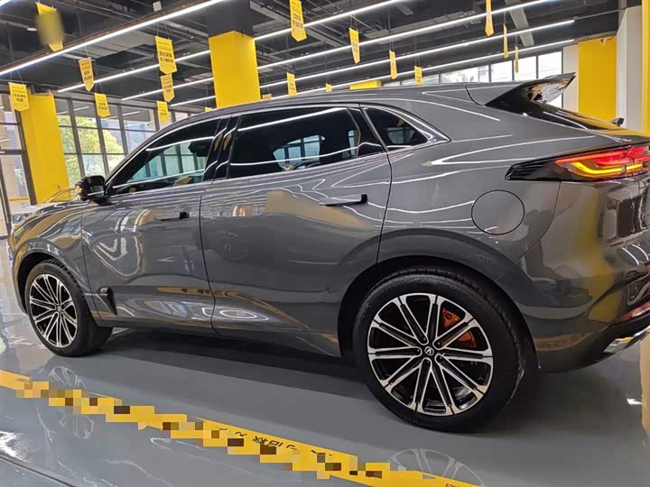 Фото 5 - Changan UNI-K Hybrid