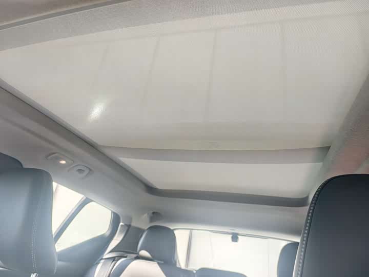 Фото 5 - Volvo XC40