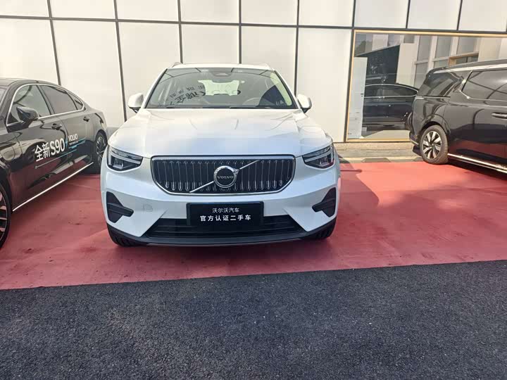 Фото 7 - Volvo XC40