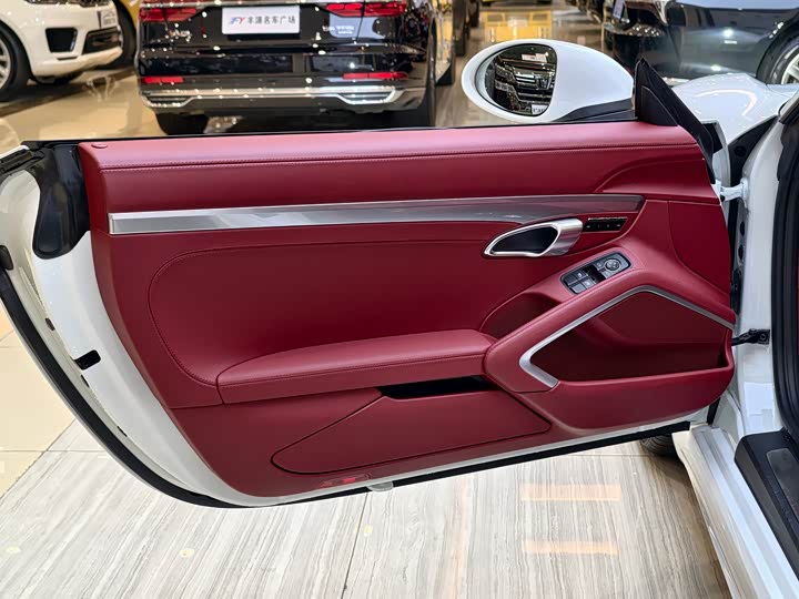 Фото 4 - Porsche 718