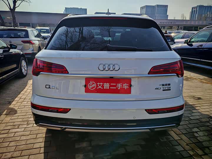 Фото 5 - Audi Q5L
