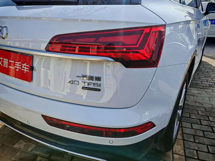 Фото 7 - Audi Q5L
