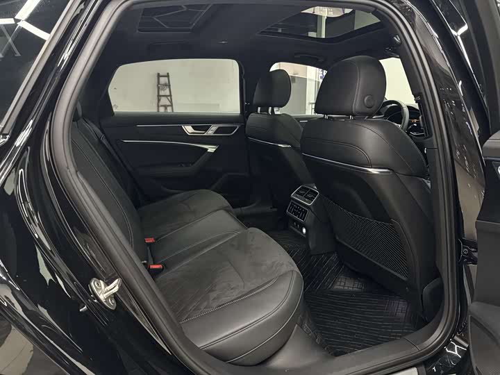 Фото 9 - Audi A6L