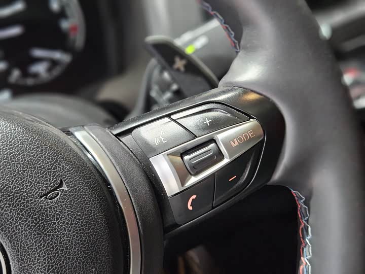 Фото 8 - BMW 2 Series