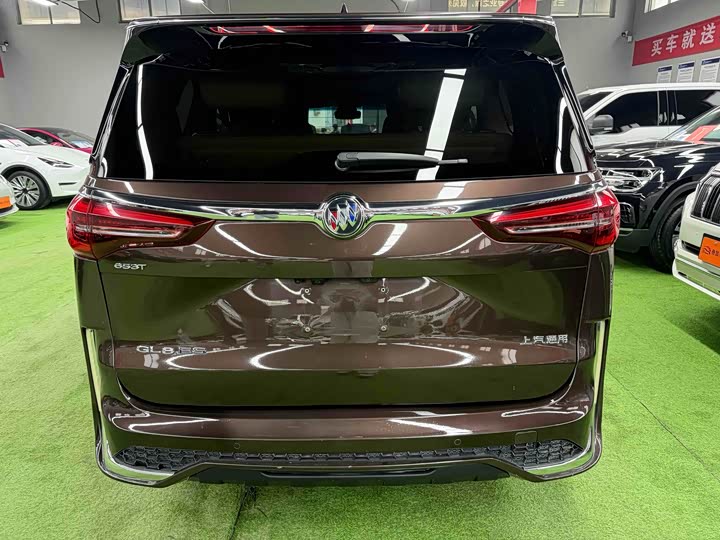 Фото 5 - Buick GL8 ES