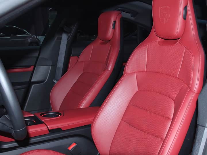 Фото 6 - Porsche Taycan