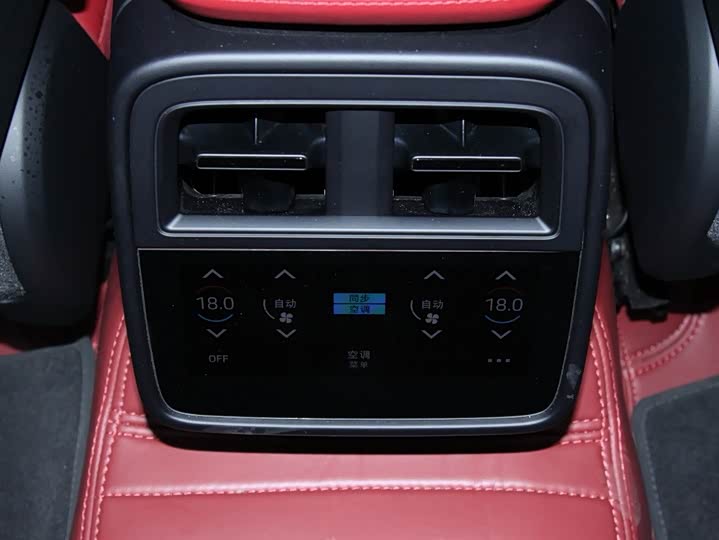 Фото 9 - Porsche Taycan