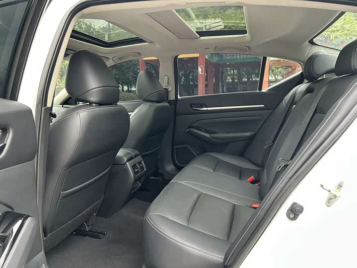 Фото 6 - Nissan Teana