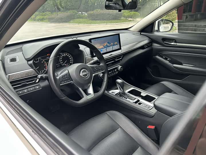 Фото 9 - Nissan Teana