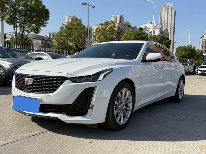 Фото 1 - Cadillac CT5