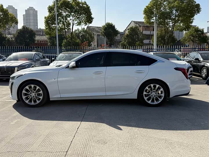 Фото 6 - Cadillac CT5