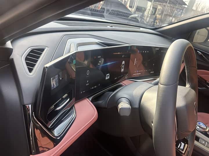 Фото 9 - Changan X5 Plus