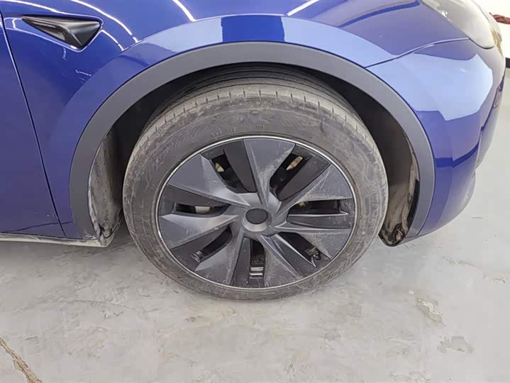 Фото 6 - Tesla Model Y